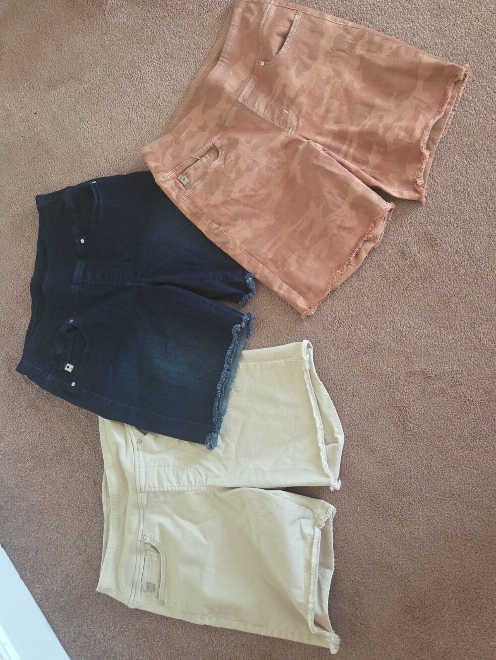 Belle by Kim Gravel Trio of Frayed Hem 7" - Rust, Navy, Cream